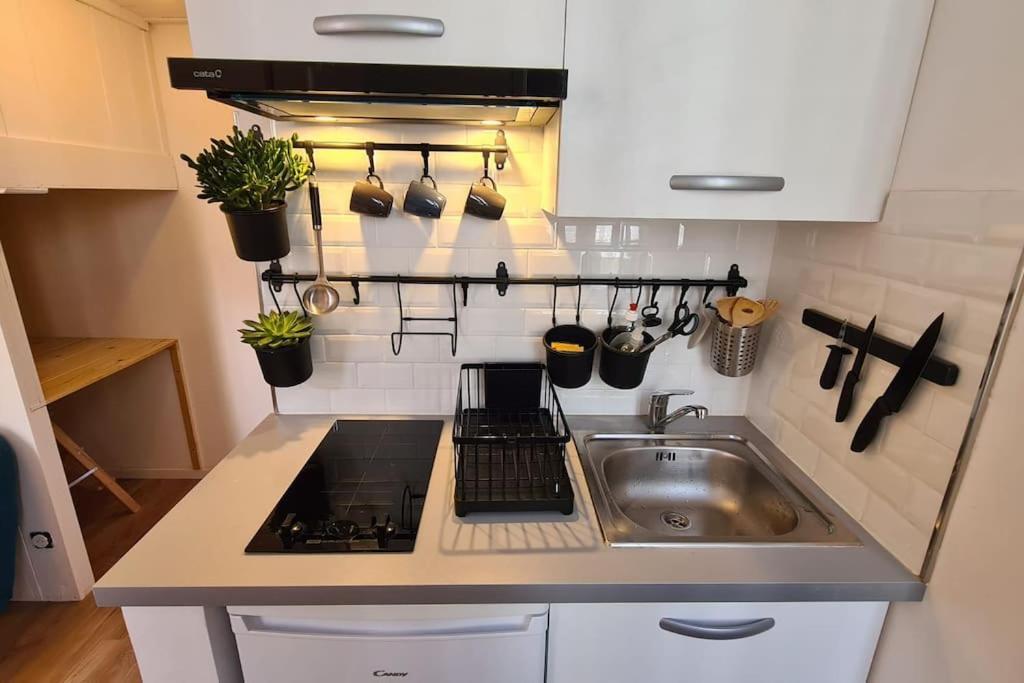 Beau Studio A 30M De La Plage / Beautiful Studio 30M From The Beach Trouville-sur-Mer Esterno foto