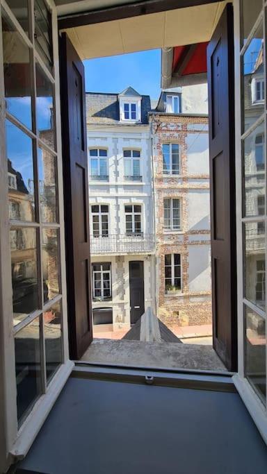 Beau Studio A 30M De La Plage / Beautiful Studio 30M From The Beach Trouville-sur-Mer Esterno foto